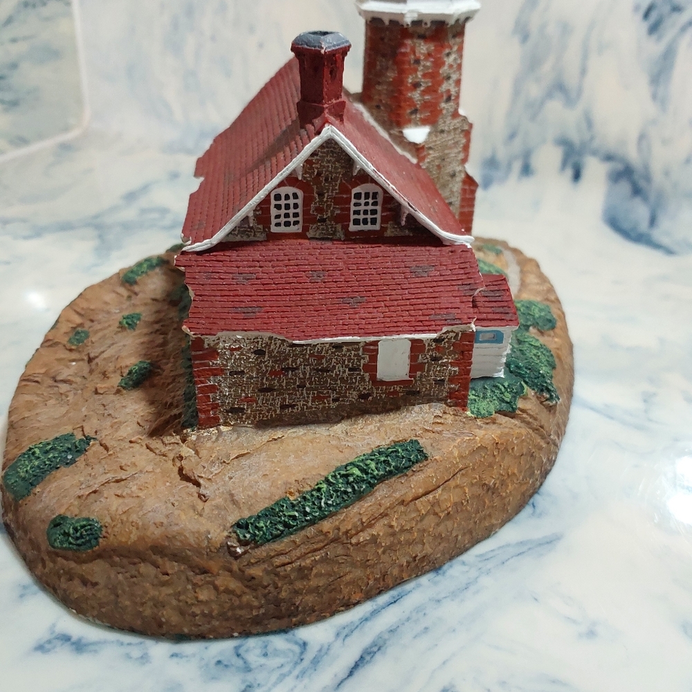 Passage Island Lighthouse from historic American light houses 1994 Danbury Mint